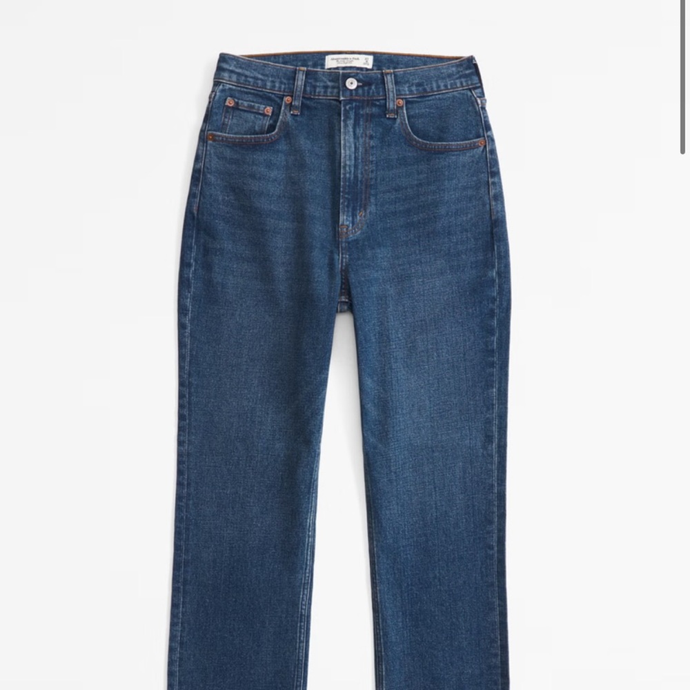 Abercrombie Curve Love Ultra High Rise Ankle Straight Jean